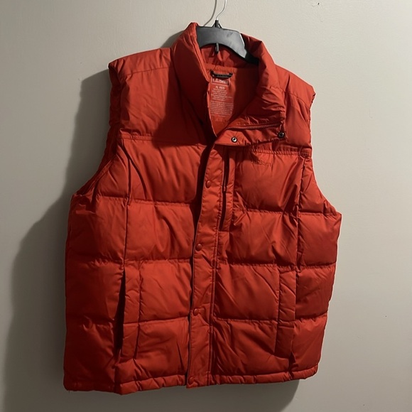 Men’s L.L Bean Orange Puffer Vest XL Reg LIKE NEW - Picture 2 of 10